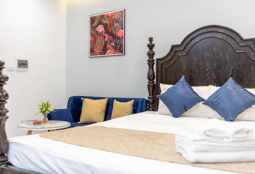 اتاق استاندارد, The Lakeview  West Lake Lotus Apartments