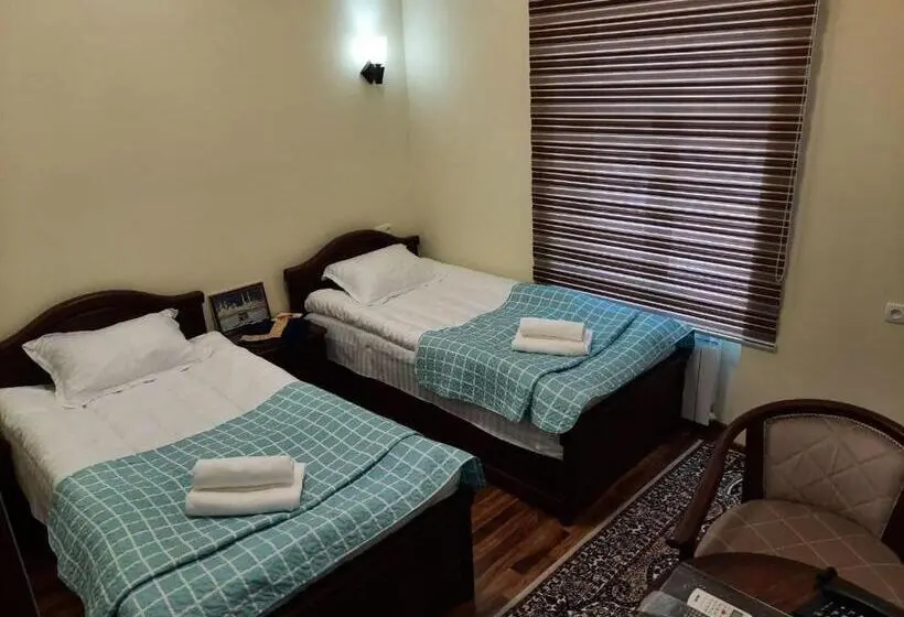 Quarto Deluxe, Vostok