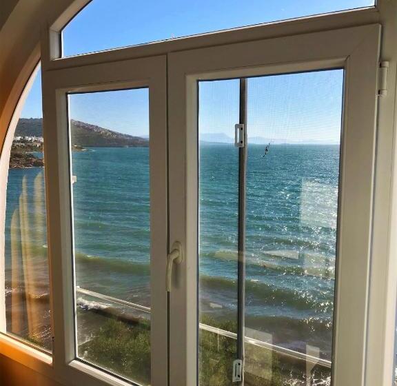 Номер Стандарт Вид на Море, Urga Butik Otel & Restaurant