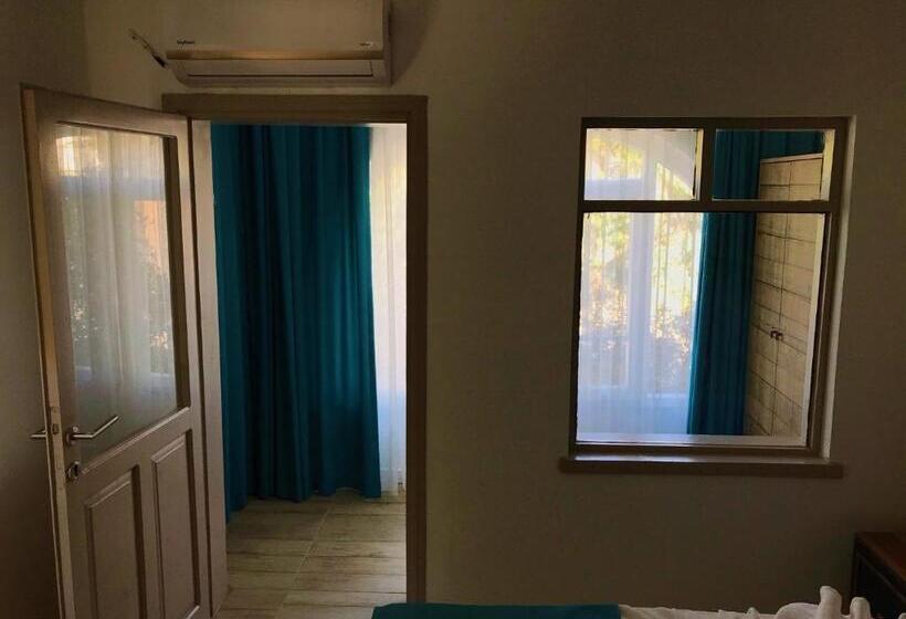 Семейный Номер Вид на Море, Urga Butik Otel & Restaurant