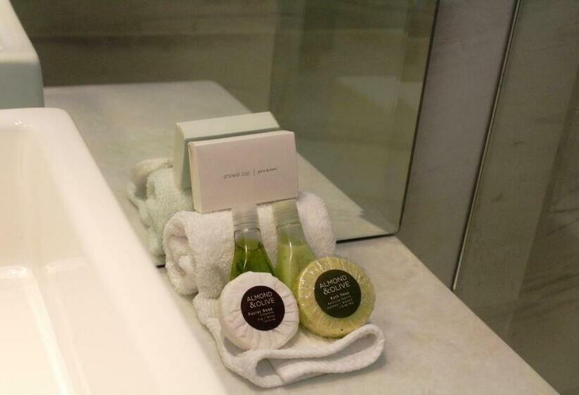 标准间, Albrook Inn