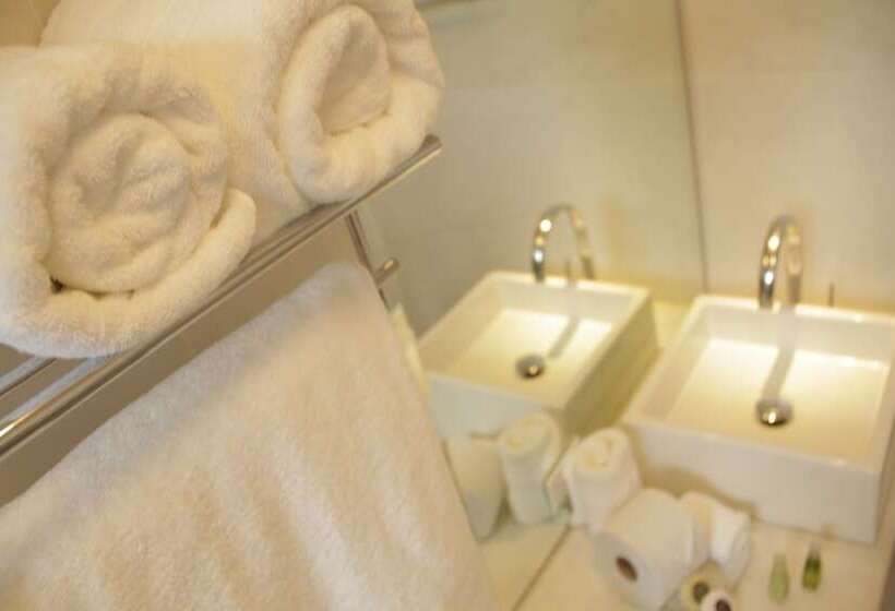 小型套房, Albrook Inn