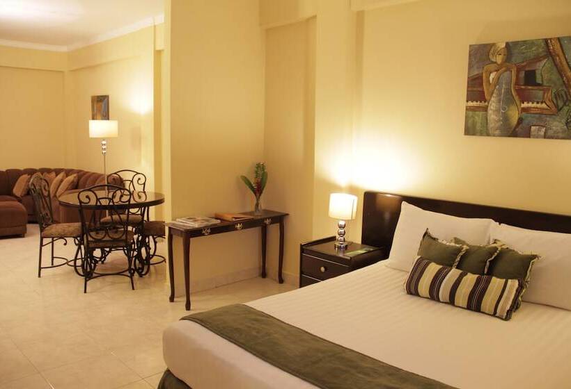 Полулюкс, Albrook Inn