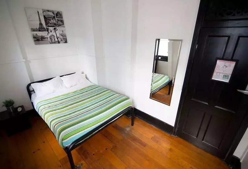 バス共有のスタンダードルーム, All Nations Brisbane   Hostel