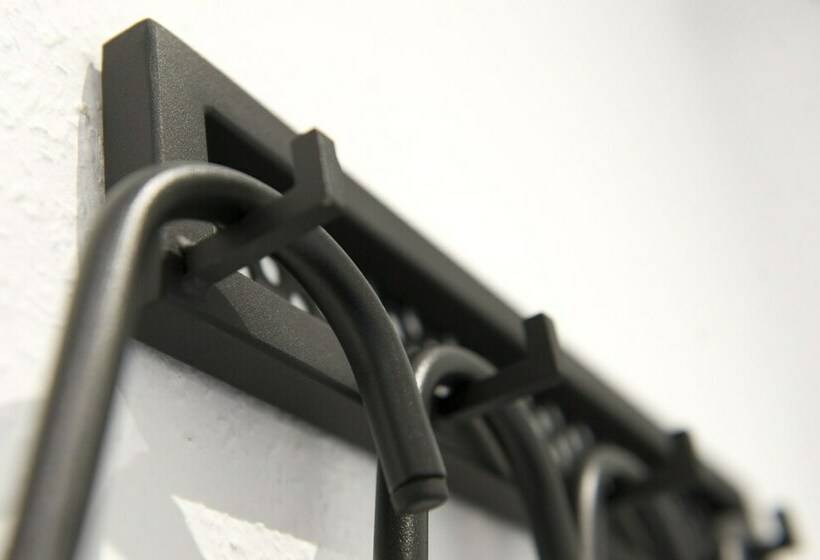 غرفة قياسية, Central Wesseling