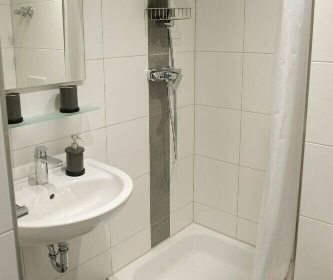 غرفة قياسية, Central Wesseling