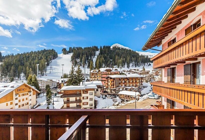 غرفة قياسية, Cristiania