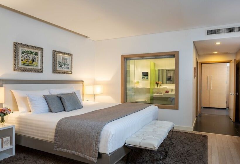 جناح, Crowne Plaza Tel Aviv City Center, An Ihg