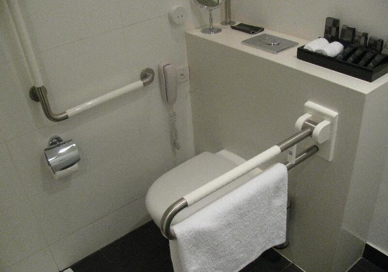 غرفة قياسية, Crowne Plaza Tel Aviv City Center, An Ihg