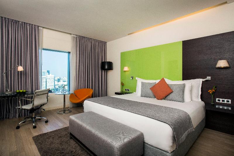 غرفة قياسية سرير كينج, Crowne Plaza Tel Aviv City Center, An Ihg