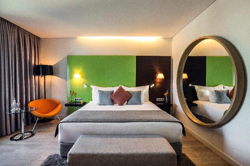 غرفة قياسية سرير كينج, Crowne Plaza Tel Aviv City Center, An Ihg