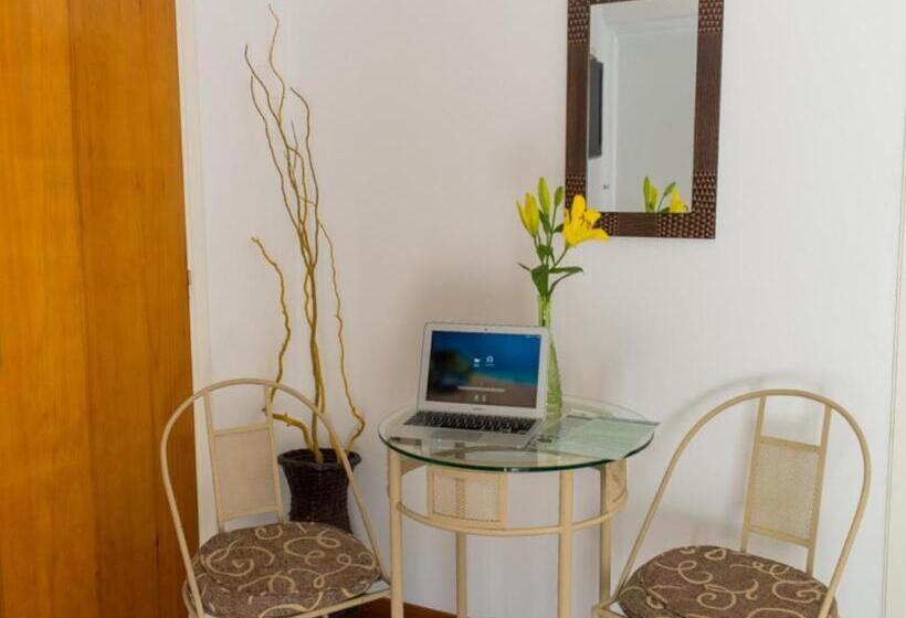 Номер Стандарт, España