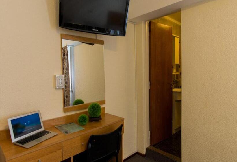 Четырехместный Номер Стандарт, España