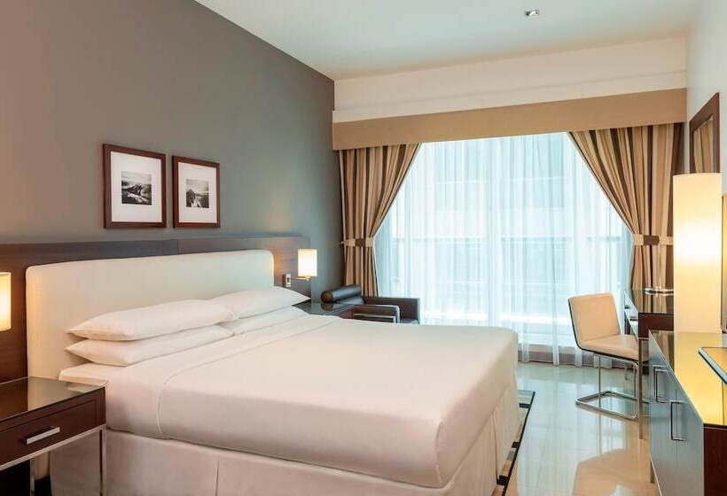 Номер Классика Двуспальная Кровать, Four Points By Sheraton Sheikh Zayed Road