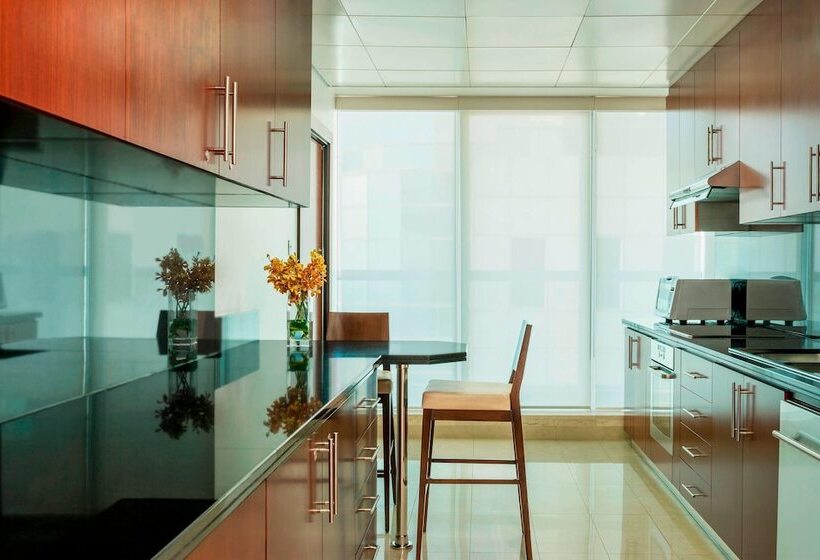 3 Bedroom Suite, Four Points By Sheraton Sheikh Zayed Road