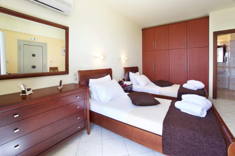 اتاق سوپریور, Melmar View