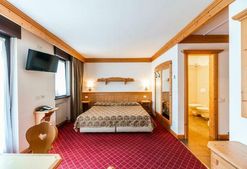 إستديو قياسى مزود بشرفة, Residence Lastei