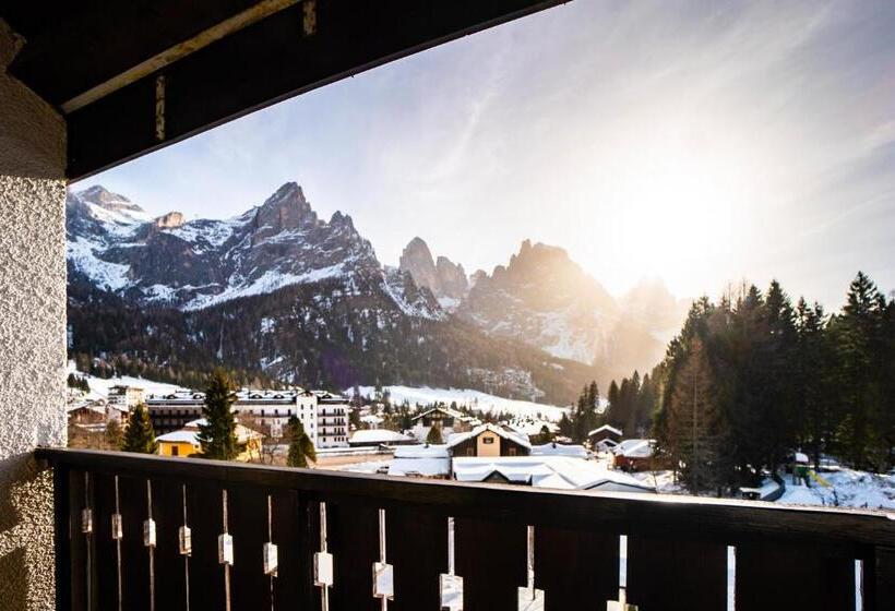 شقة غرفة نوم واحدة مزودة بشُرفة, Residence Lastei