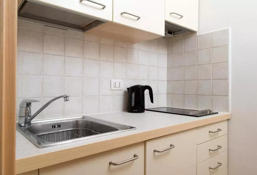 バルコニー付２ベッドルームアパートメント, Residence Lastei