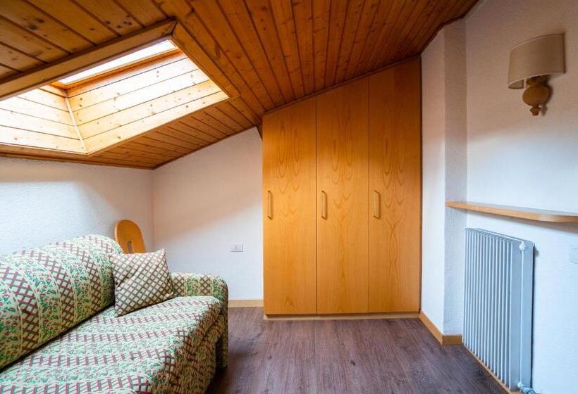 شقة غرفتين نوم مزودة بشُرفة, Residence Lastei