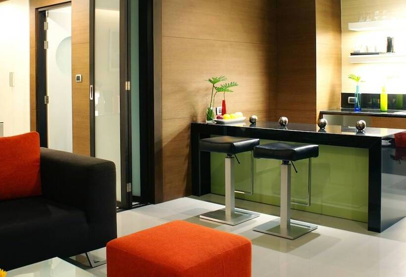 سوئیت سلطنتی 2 خوابه, The Zign