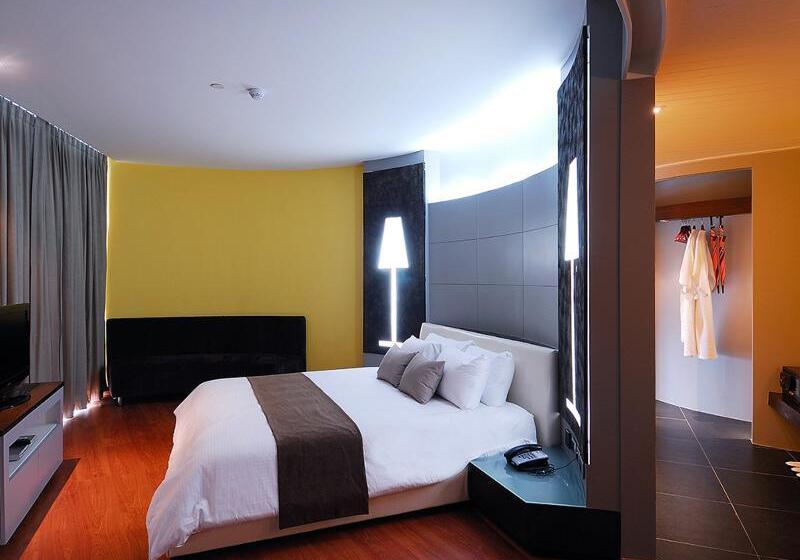 سوییت, The Zign