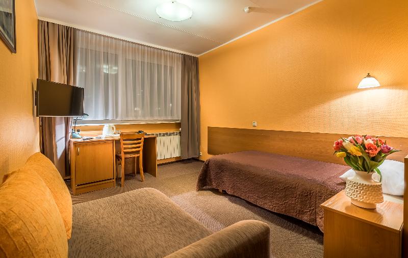 اتاق استاندارد یک نفره, Zemaites