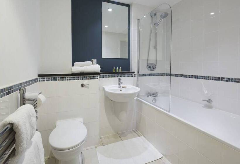 Апартаменты 2 Спальни, Marlin Apartments London City   Queen Street