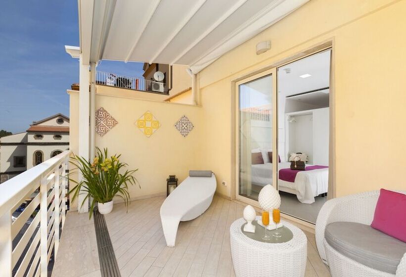 غرفة ديلوكس مزودة بتراس, Tasso Suites & Spa