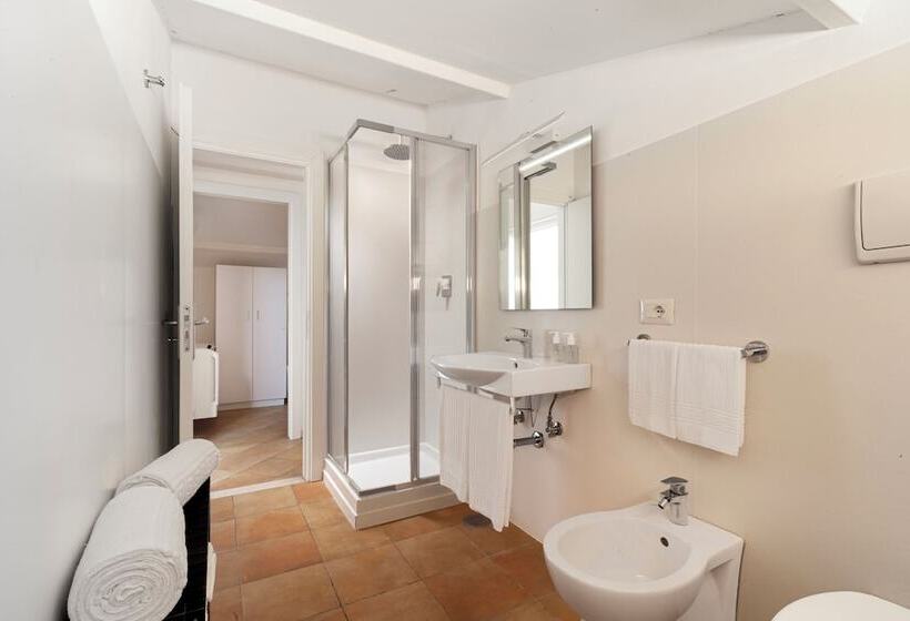 شقة 3 غرف, Tasso Suites & Spa