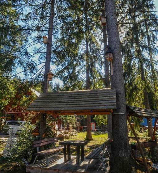 デラックスルーム, Galushko