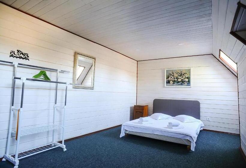 デラックスルーム, Galushko