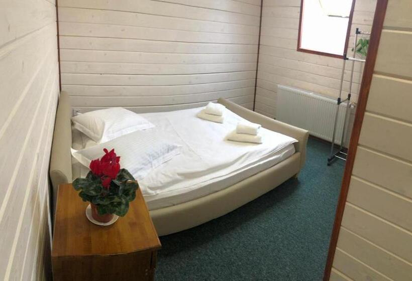 エコノミールーム, Galushko