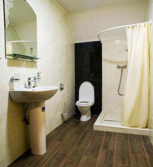 ファミリールーム, Galushko