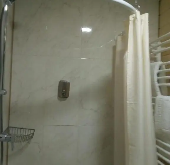 اتاق عادی, Galushko