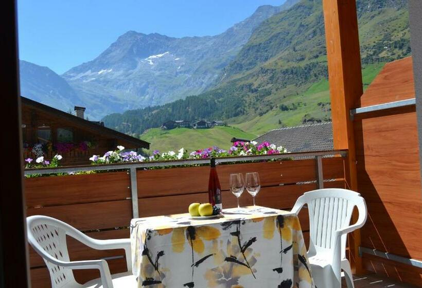 חדר סטנדרט עם מרפסת, Alpshotel Bergland