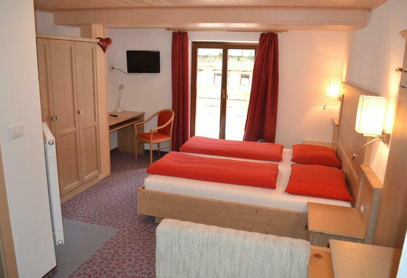 اتاق استاندارد با بالکن, Alpshotel Bergland