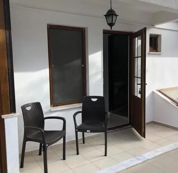 اتاق استاندارد با چشمانداز باغ, Ankakyaka Apart