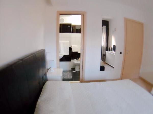 اتاق استاندارد, Casablanca Bed & Breakfast