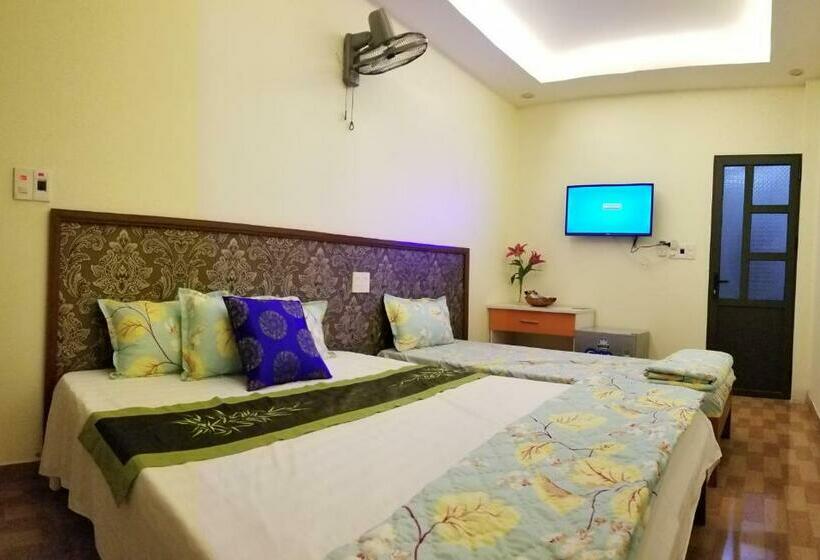 اتاق لوکس خانوادگی, May Hostel