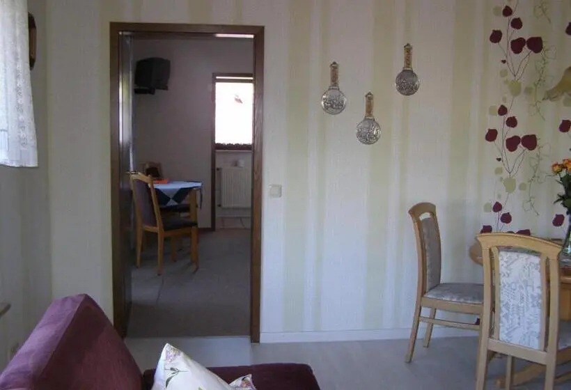 Apartamento 1 Quarto com Balcão, Gästehaus Cornelia