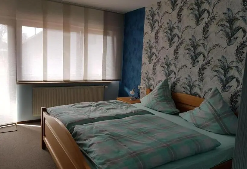 Quarto Deluxe com Balcão, Gästehaus Cornelia