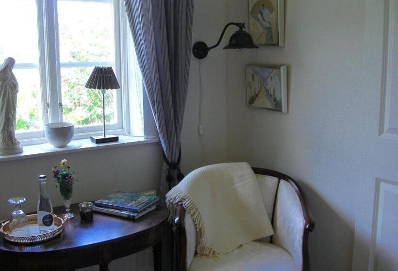 标准单人间, ängshyddan B&b