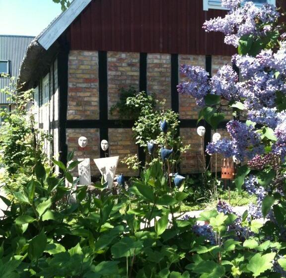 套房, ängshyddan B&b