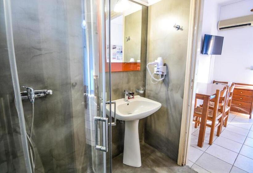 침실 2개 아파트, Epavlis Apartments