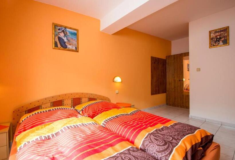 スタンダード４人部屋, Penzion U Třeboňského Kola