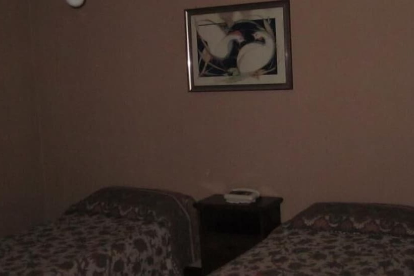 Chambre Familiale, Casale