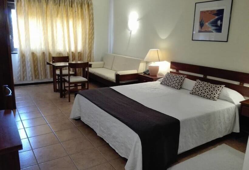 스탠다드 스튜디오, Apartamentos Da Balaia