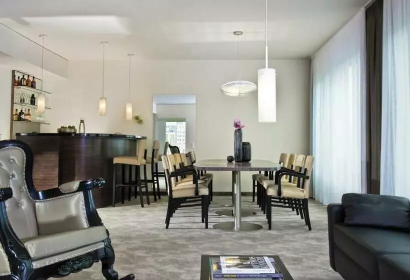 سوئیت پرزیدنت, Arcotel John F Berlin