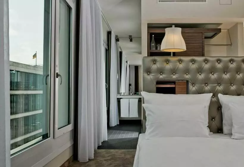 سوئیت پرزیدنت, Arcotel John F Berlin